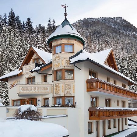 Hotel Garni Bellevue Ischgl Exteriör bild