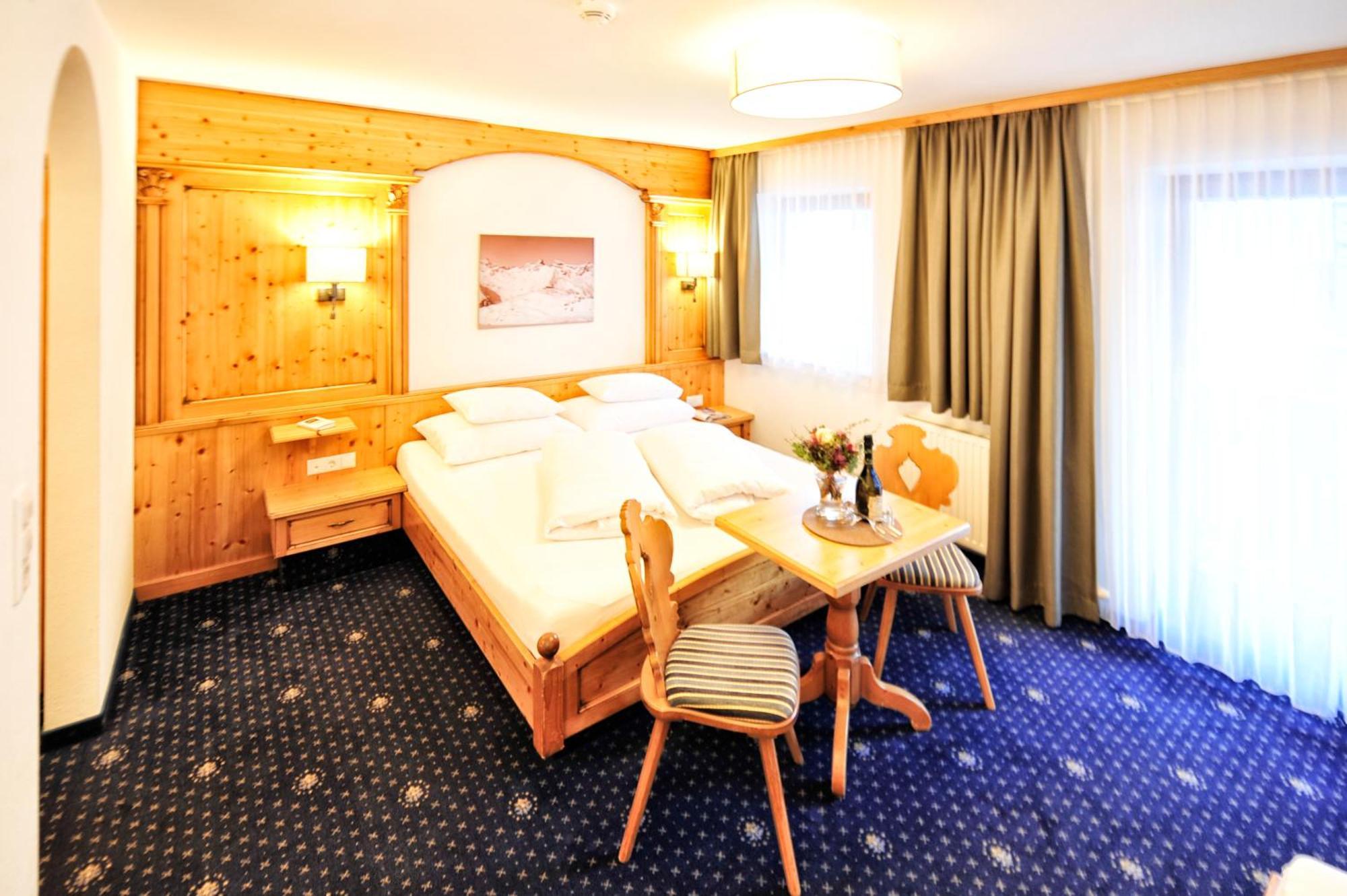 Hotel Garni Bellevue Ischgl Exteriör bild
