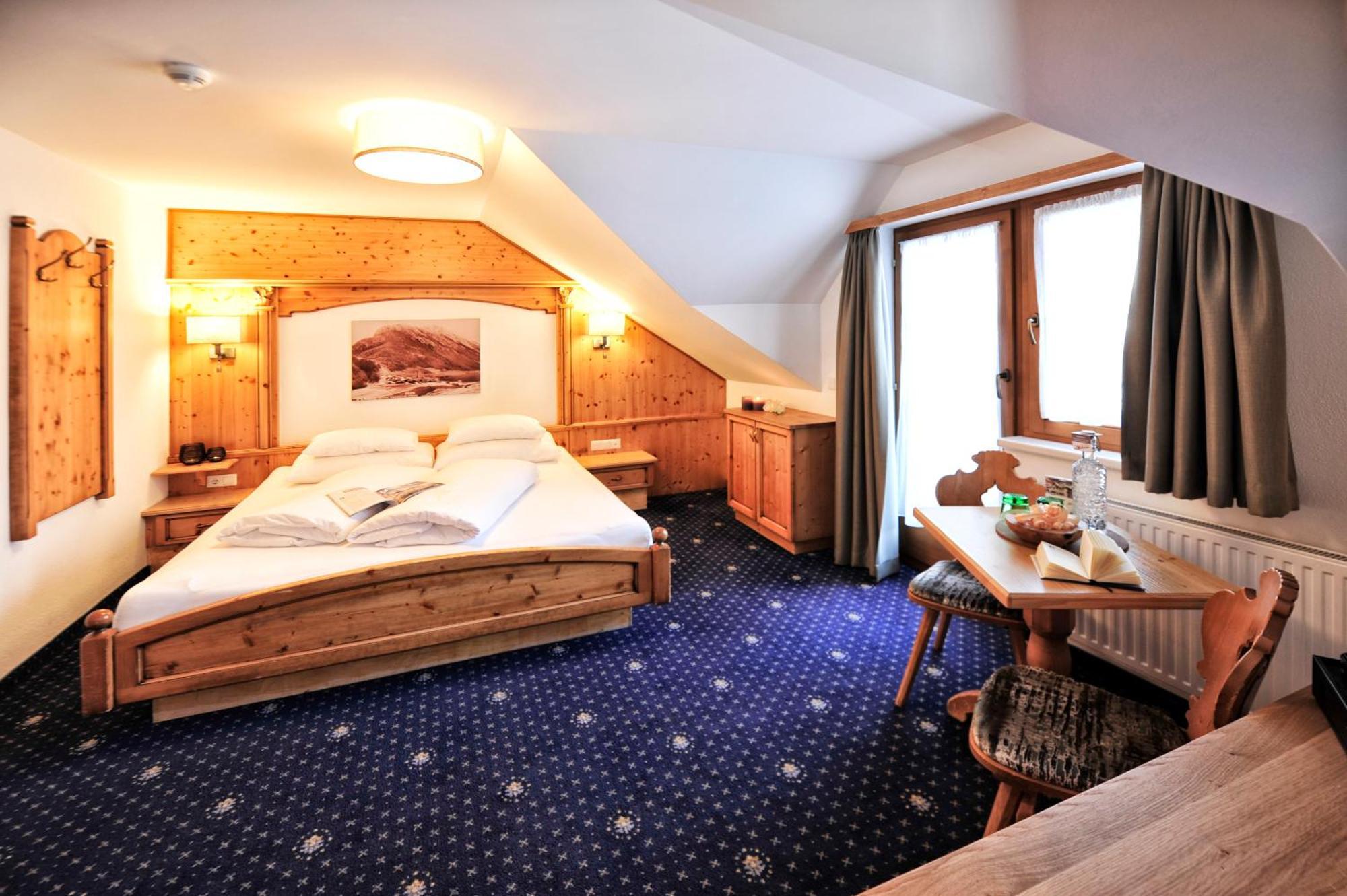 Hotel Garni Bellevue Ischgl Exteriör bild