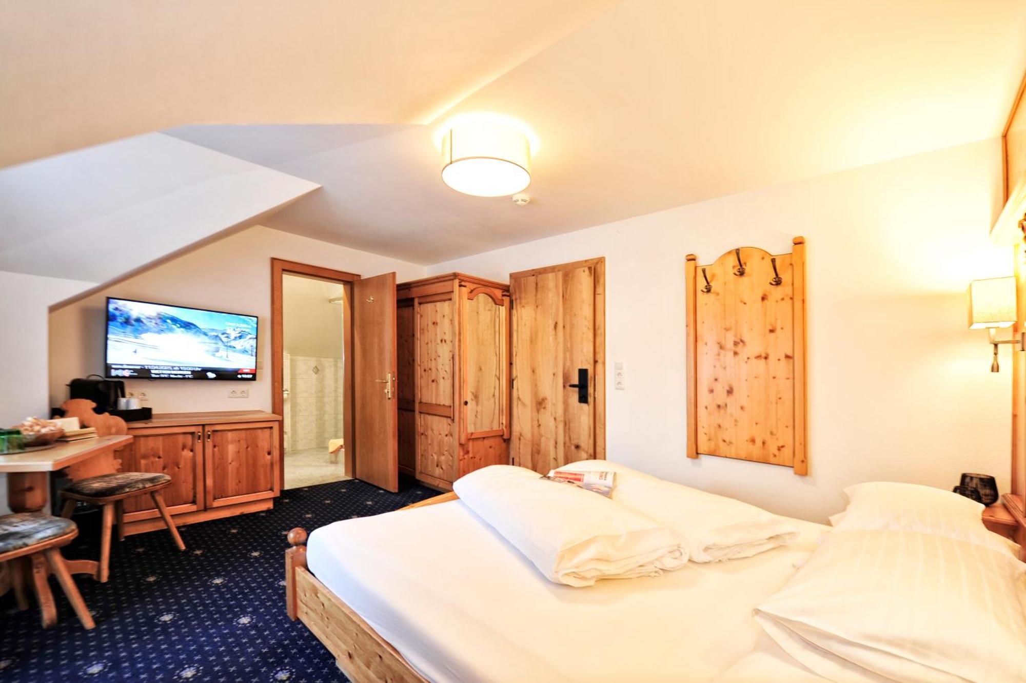 Hotel Garni Bellevue Ischgl Exteriör bild