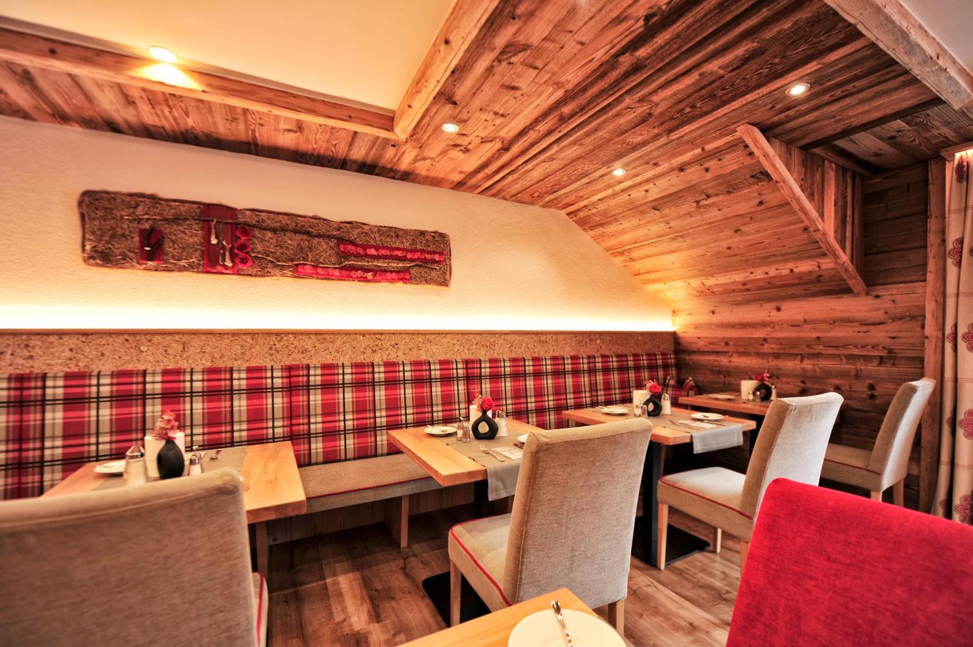 Hotel Garni Bellevue Ischgl Exteriör bild