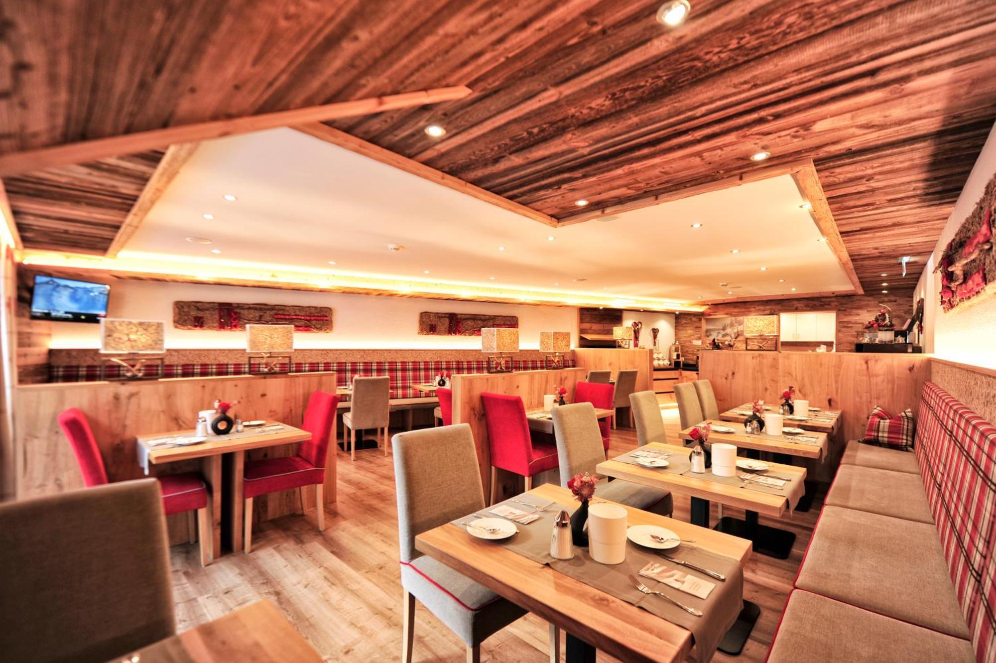 Hotel Garni Bellevue Ischgl Exteriör bild